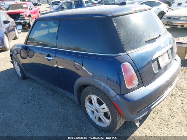 2006 MINI COOPER WMWRC33596TJ78016 Photo 2