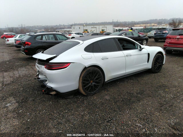 2017 PORSCHE PANAMERA WP0AA2A71HL101809 Photo 3