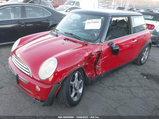 2005 MINI COOPER WMWRC33475TJ68283 Photo 1