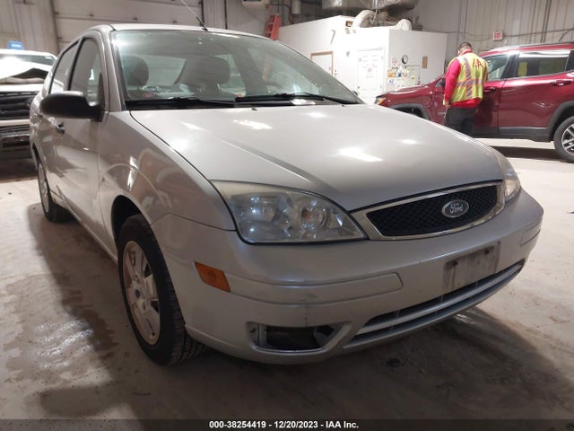 2007 FORD FOCUS S/SE/SES VIN: 1FAFP34N37W193951