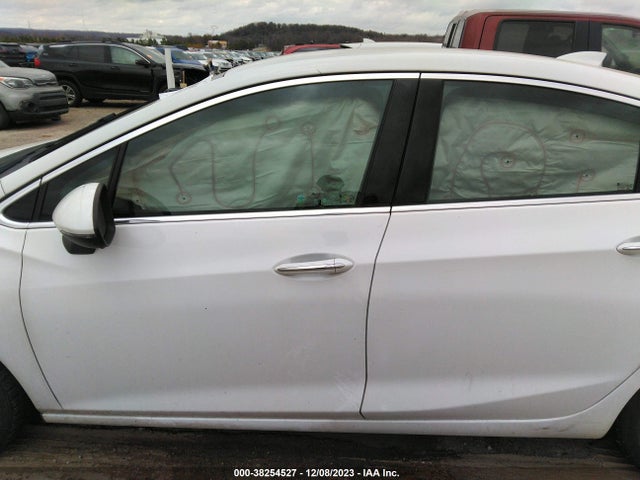 Chevrolet Cruze Premier Auto 2018 1G1BF5SM8J7159810 Image 14