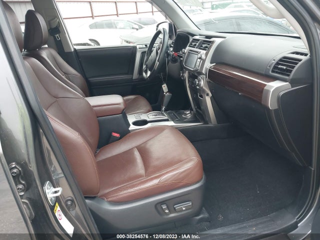 Toyota 4runner Limited 2016 JTEBU5JR5G5344519 Image 5