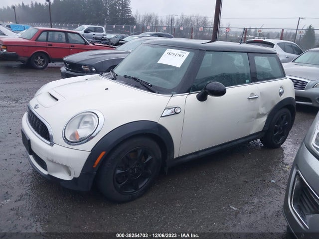 2009 MINI COOPER S WMWMF735X9TT99542 Photo 1