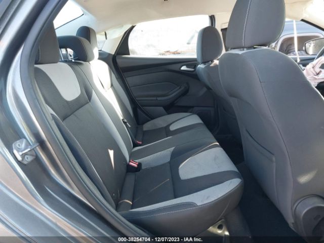 1FADP3F25EL321454 Ford FOCUS SE