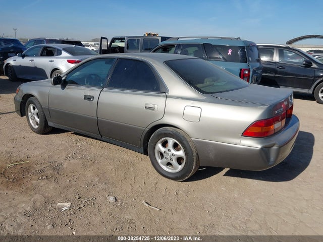 1998 LEXUS ES 300 VIN: JT8BF28G8W0097153