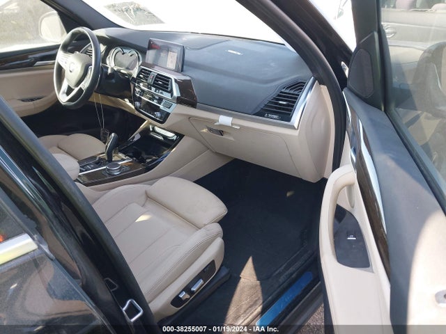 5UXTR7C53KLR45902 BMW X3 Sdrive30i