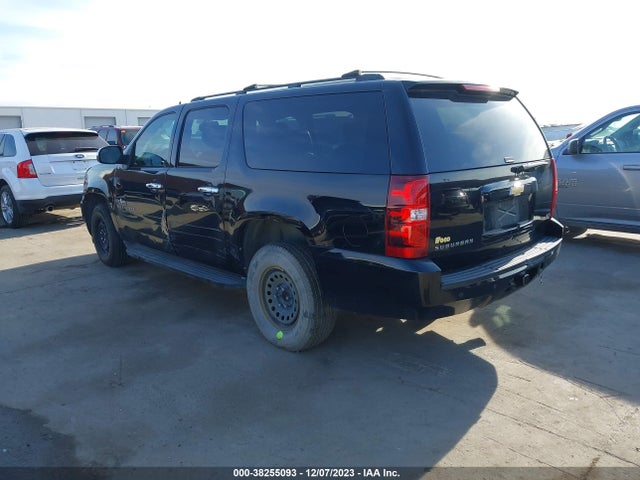 2011 CHEVROLET SUBURBAN 1GNSCJE07BR375436 Photo 2