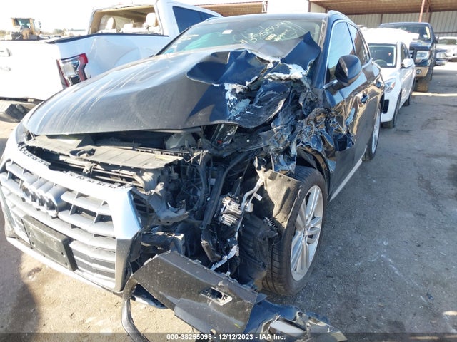 WA1BNAFY0K2035927 Audi Q5 45 Premium