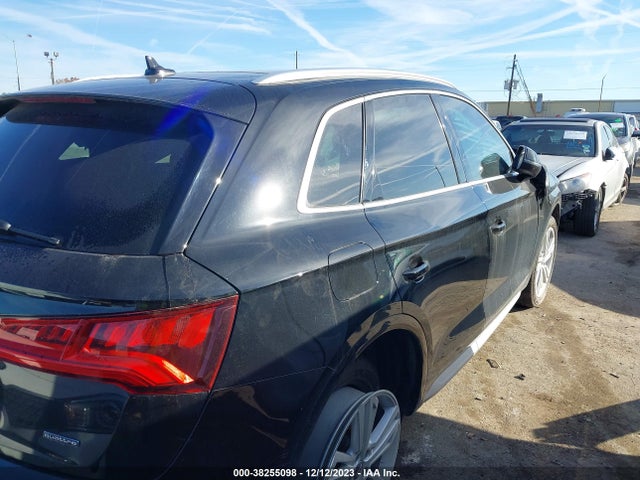 WA1BNAFY0K2035927 Audi Q5 45 Premium