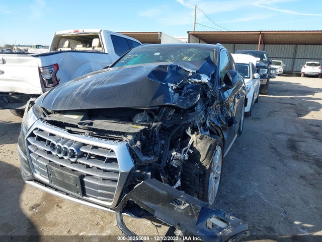 WA1BNAFY0K2035927 Audi Q5 45 Premium