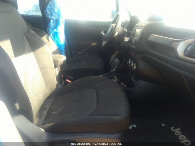 ZACCJABT0FPB26787 Jeep Renegade Latitude