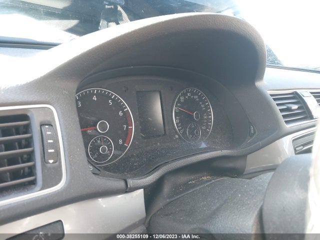 1VWAT7A3XEC107895 Volkswagen Passat 1.8t Wolfsburg Edition