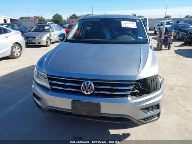 3VV3B7AX2MM088288 Volkswagen Tiguan 2.0t Se/2.0t Se R-line Black/2.0t Sel