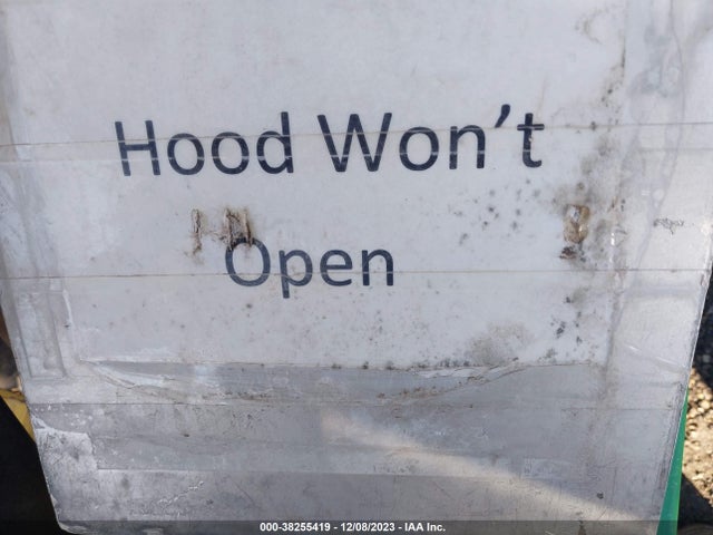 2017 JAGUAR XE SAJAL4BV4HA950431 Photo 9