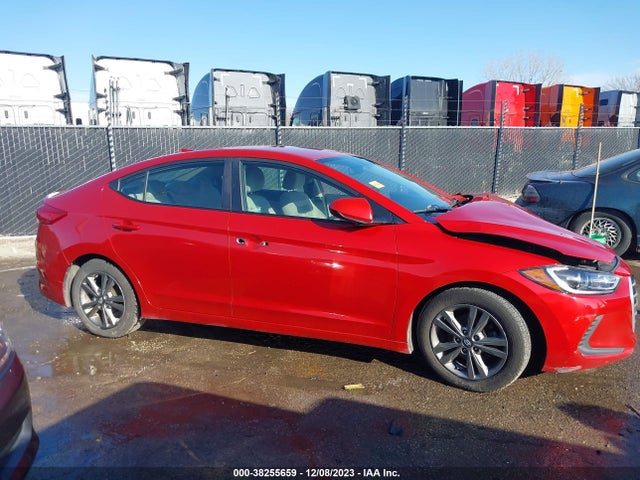 2017 HYUNDAI ELANTRA SE VIN: 5NPD84LF1HH003666