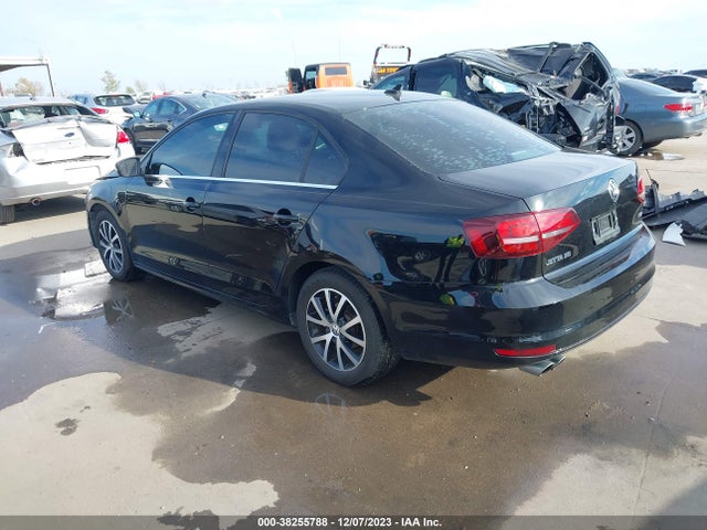 3VWDB7AJ8JM262713 Volkswagen Jetta 1.4t Se/1.4t Wolfsburg Edition