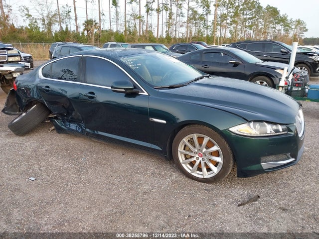 2015 JAGUAR XF SAJWA0FS6FPU86377 Photo 0