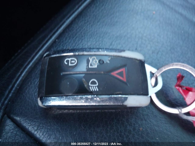 2011 JAGUAR XF SAJWA0FB0BLR97066 Photo 10