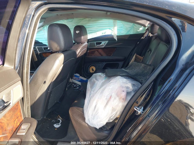 2011 JAGUAR XF SAJWA0FB0BLR97066 Photo 7