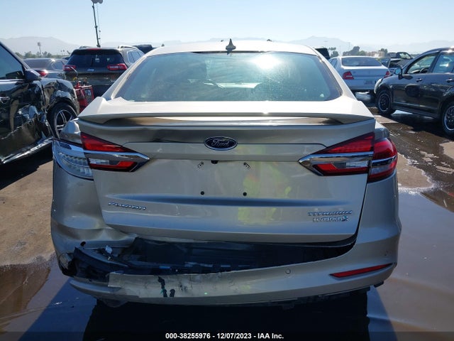 Ford Fusion Hybrid Titanium 2019 3FA6P0RU8KR153486 Image 16