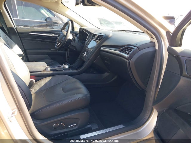 Ford Fusion Hybrid Titanium 2019 3FA6P0RU8KR153486 Image 5
