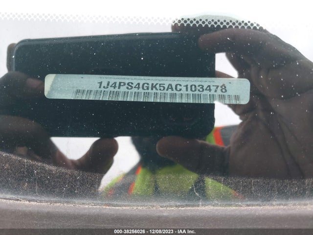 Продажа на аукционе авто 2010 Jeep Grand Cherokee Laredo, vin: 1J4PS4GK5AC103478, номер лота: 38256026