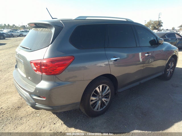 2018 NISSAN PATHFINDER SL VIN: 5N1DR2MN6JC640315