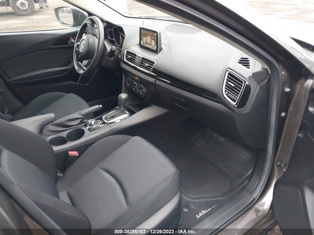 2016 Mazda Mazda3 I Sport მანქანა იყიდება აუქციონზე, vin: 3MZBM1T7XGM310947, აუქციონის ნომერი: 38256183