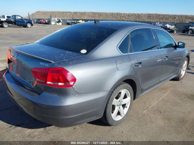 2013 VOLKSWAGEN PASSAT 1VWBN7A36DC145802 Photo 3