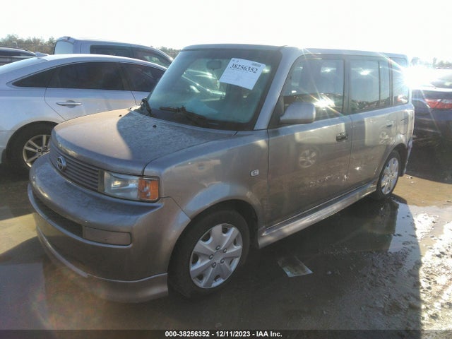 2005 SCION XB VIN: JTLKT324X50173845