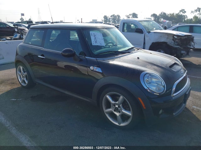 2009 MINI COOPER S WMWMF73559TW87601 Photo 0