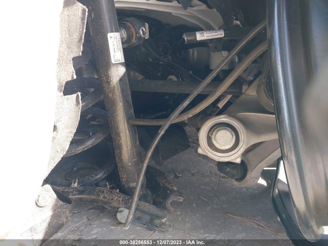 2020 TESLA MODEL Y LONG RANGE DUAL MOTOR ALL-WHEEL DRIVE VIN: 5YJYGDEE3LF038869