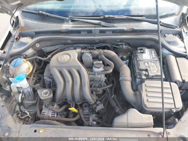3VW2K7AJ3EM250708 Volkswagen Jetta 2.0l S