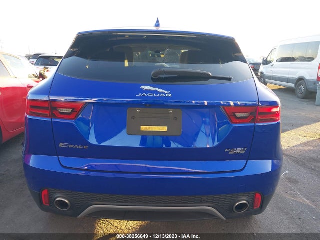 Jaguar E-pace R-dynamic S/s 2018 SADFJ2FX9J1Z08440 Image 17
