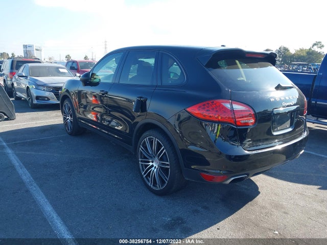 2012 PORSCHE CAYENNE WP1AB2A22CLA42164 Photo 2