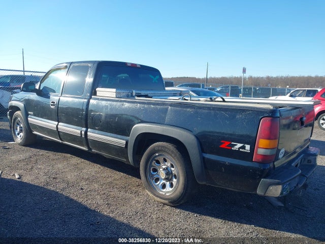 2001 CHEVROLET SILVERADO 1500 LS VIN: 1GCEK19T41E143315