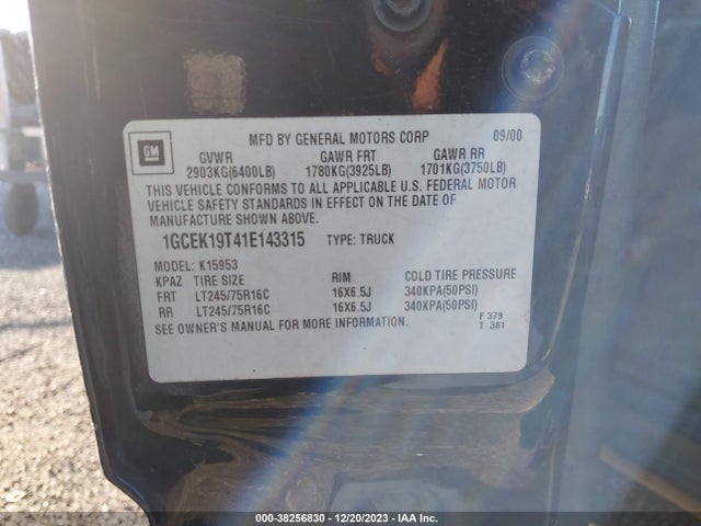 2001 CHEVROLET SILVERADO 1500 LS VIN: 1GCEK19T41E143315