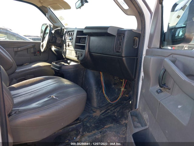 Chevrolet Express Passenger Ls 2016 1GAZGNFF0G1251027 Image 5