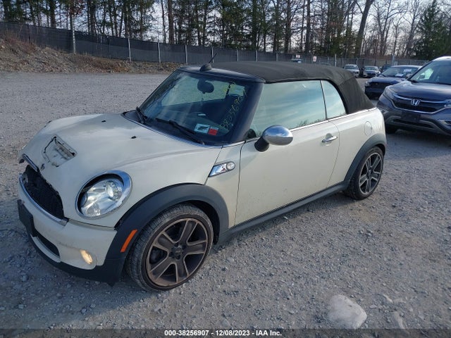 2010 MINI COOPER S WMWMS3C57ATY50600 Photo 1