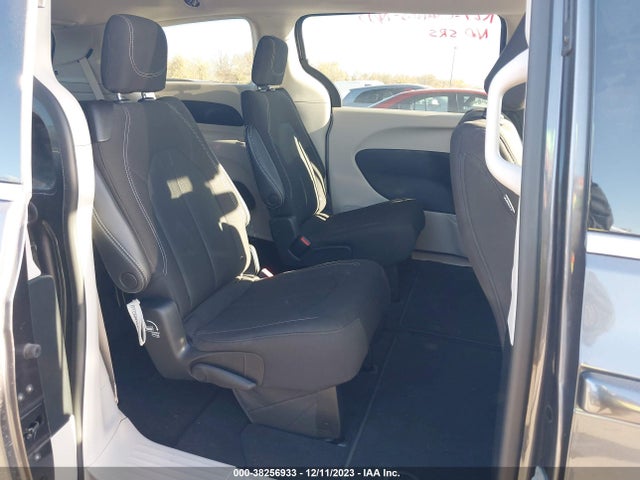 2C4RC1CG9PR533798 Chrysler Voyager Lx