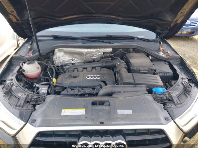 WA1HCCFS9HR017773 Audi Q3 2.0t Premium