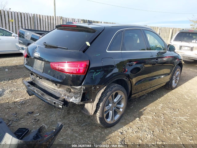 WA1HCCFS9HR017773 Audi Q3 2.0t Premium