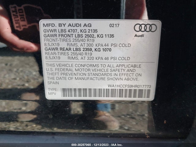 WA1HCCFS9HR017773 Audi Q3 2.0t Premium