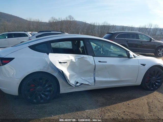 5YJ3E1EC7NF261576 Tesla Model 3 Performance Dual Motor All-wheel Drive