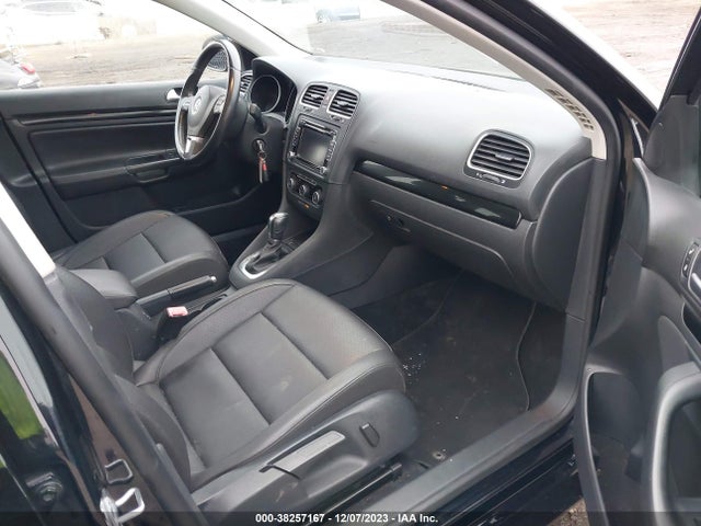 2013 VOLKSWAGEN JETTA SPORTWAGEN 2.5L SE VIN: 3VWPP7AJ2DM693650