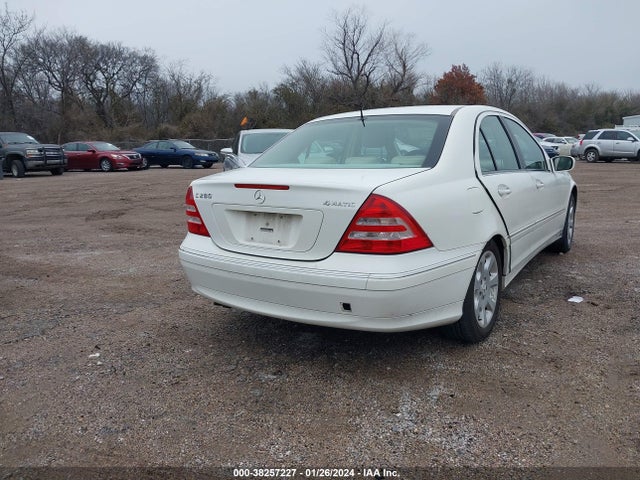 2006 MERCEDES-BENZ C-CLASS WDBRF92H56F767795 Photo 3