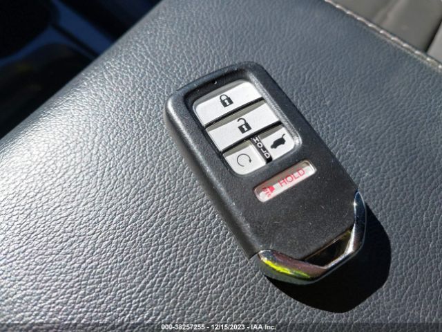 JHLRW2H99KX008731 Honda Cr-v Touring