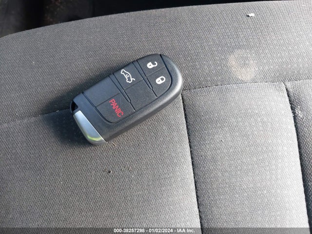 Chrysler 200 Limited 2015 1C3CCCAB0FN743098 Image 11