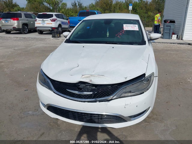 Chrysler 200 Limited 2015 1C3CCCAB0FN743098 Image 6
