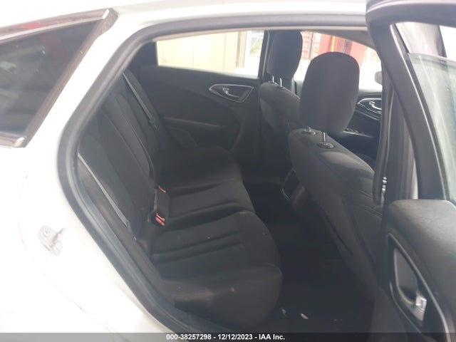 Chrysler 200 Limited 2015 1C3CCCAB0FN743098 Image 8